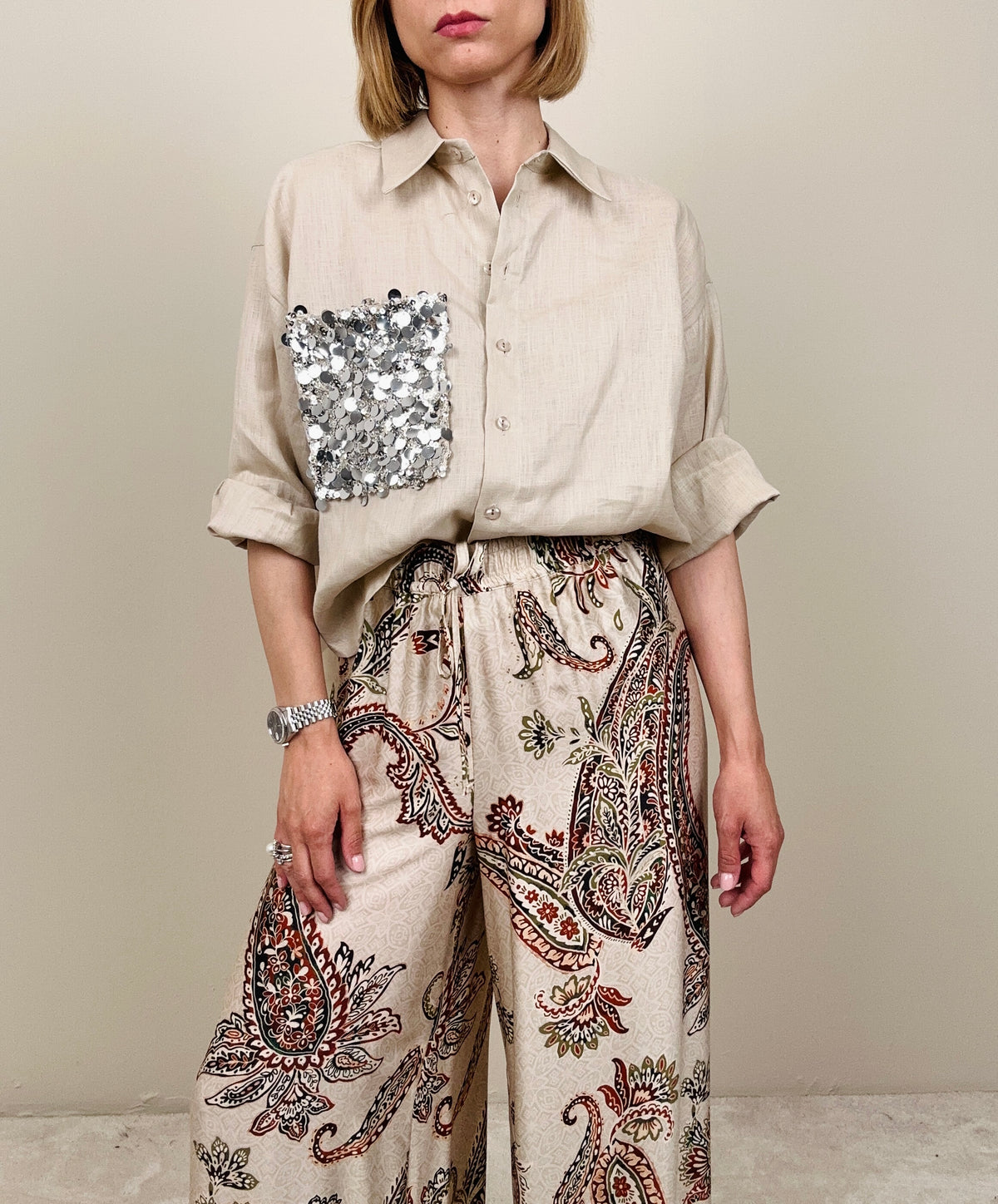 Pantalone in fantasia con elastico in vita