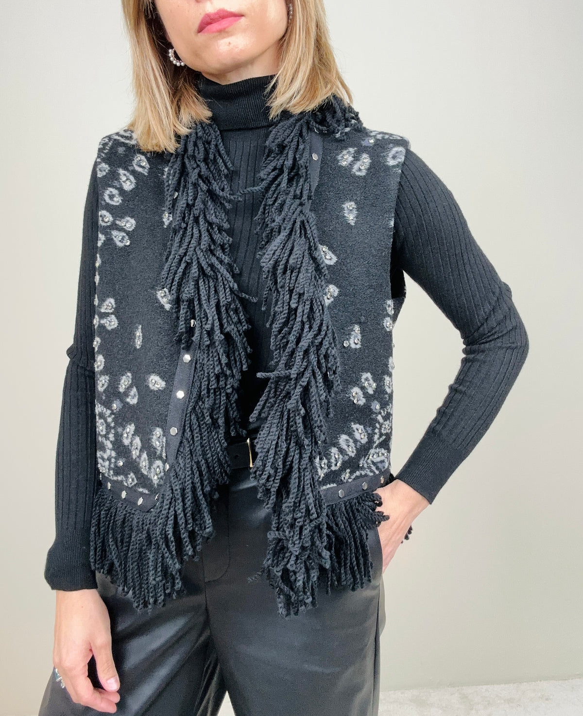 Gilet corto bandana con frange