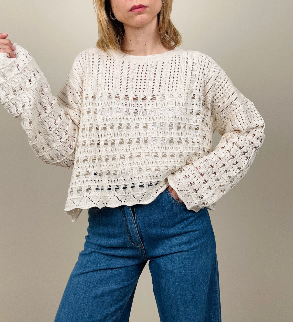 Maglia aperta dietro burro