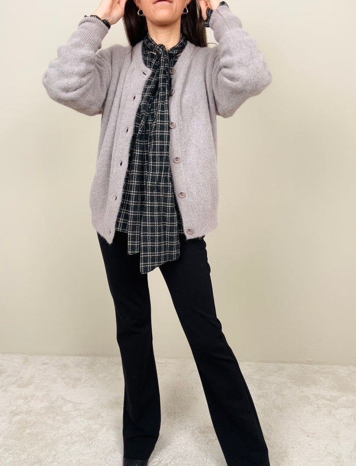 Pantalone a zampa elasticizzato