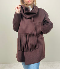 Cappotto cioccolato con sciarpa