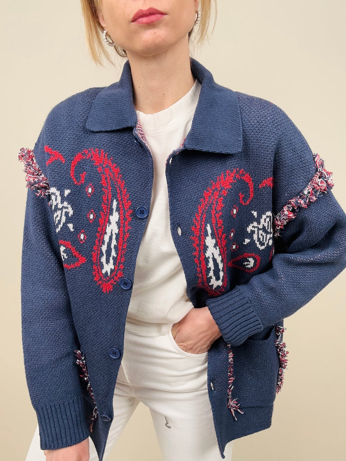 Cardigan con colletto e bottoni