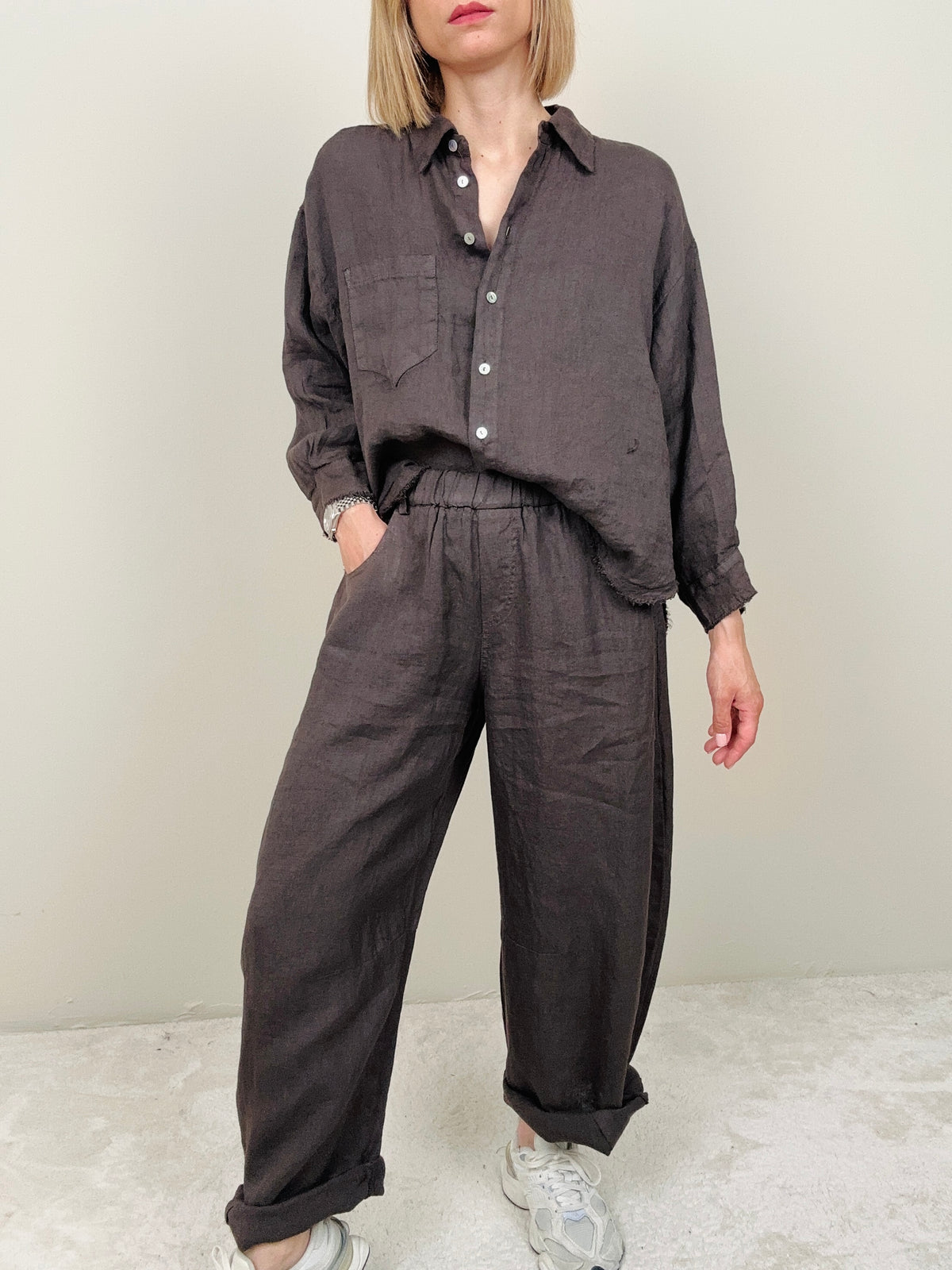 Pantalone in lino marrone modello ballon