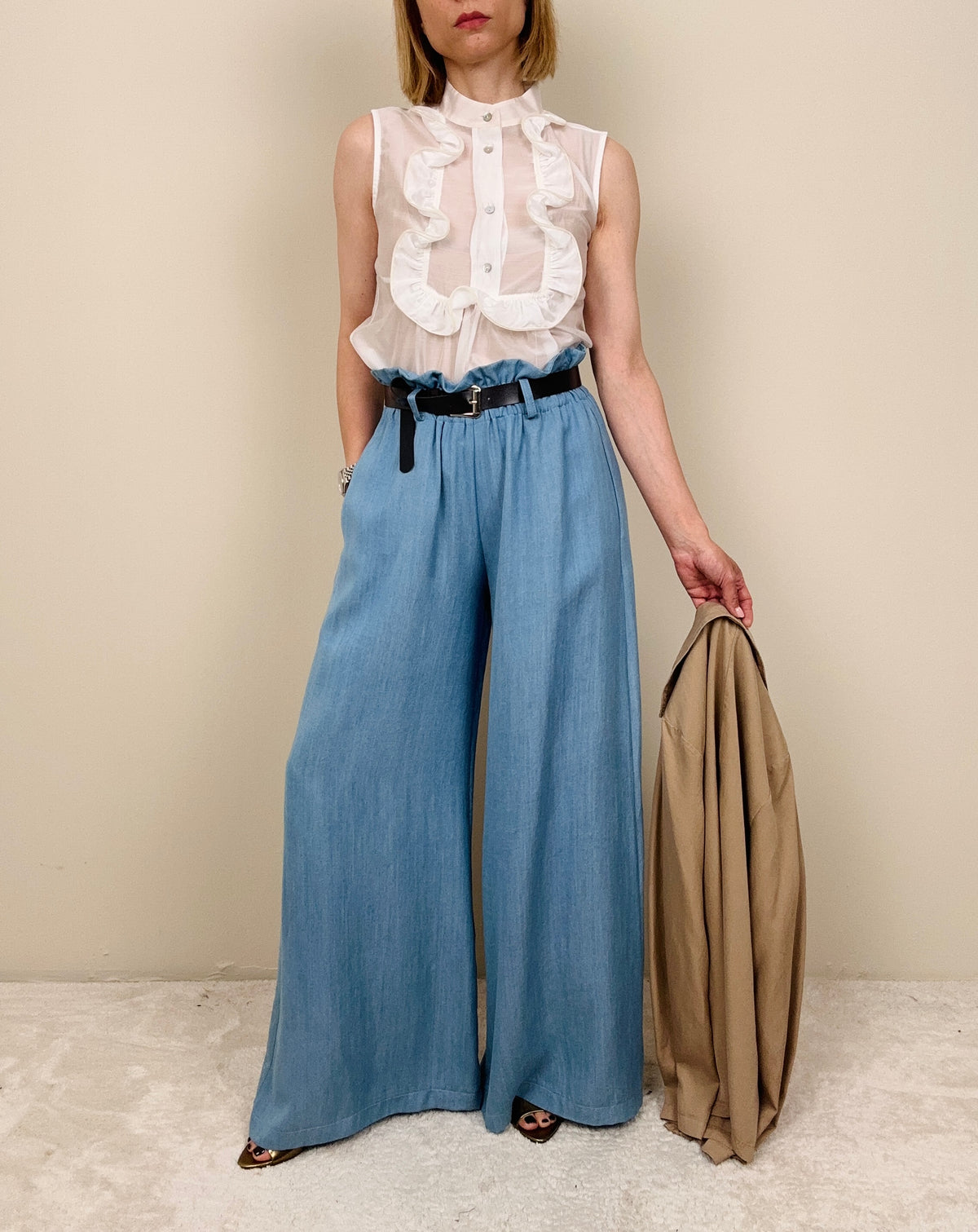 Jeans leggero scivolato con elastico in vita