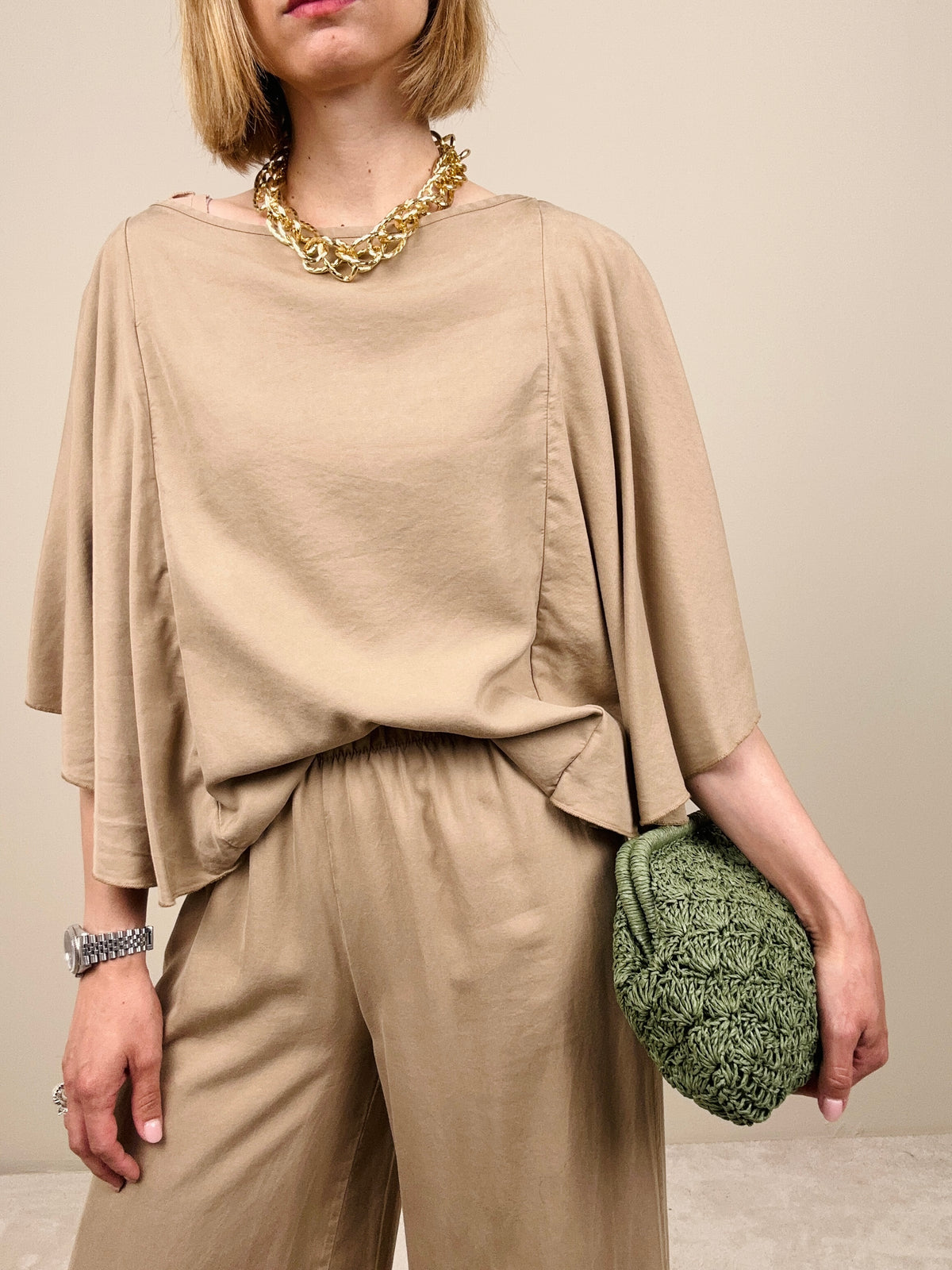Blusa in viscosa sabbia