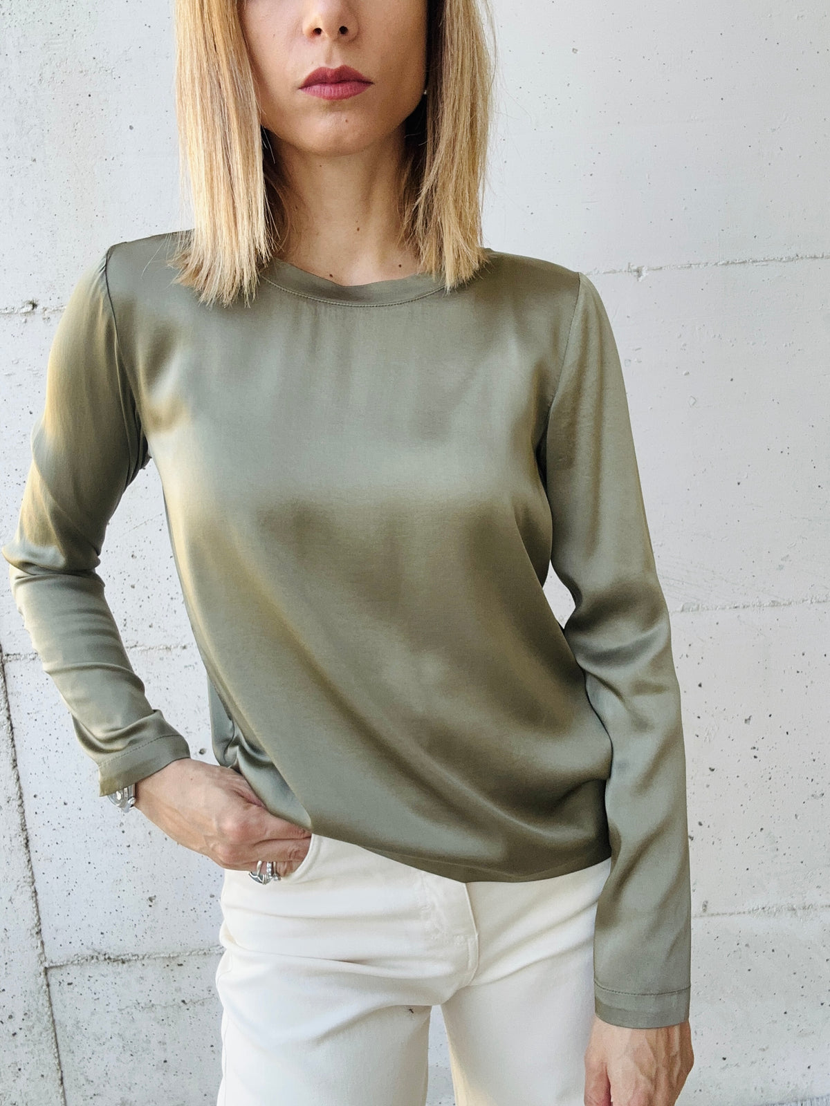 Blusa viscosa basic manica lunga (più colori)