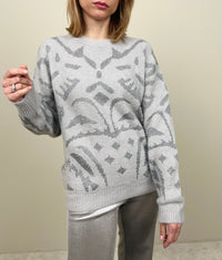 Maglione perla con ricami