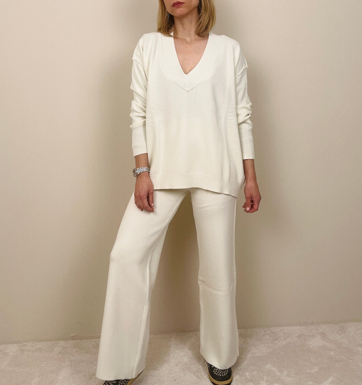 Tuta in maglia con scollo (più colori)