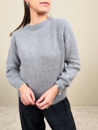 Maglione in angora grigio