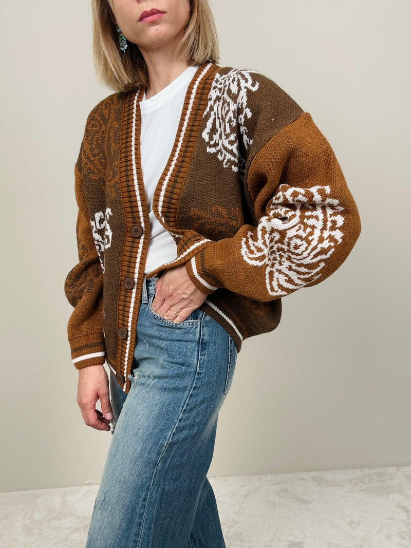 Cardigan fantasia con bottoni