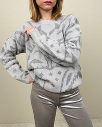 Maglione perla con ricami