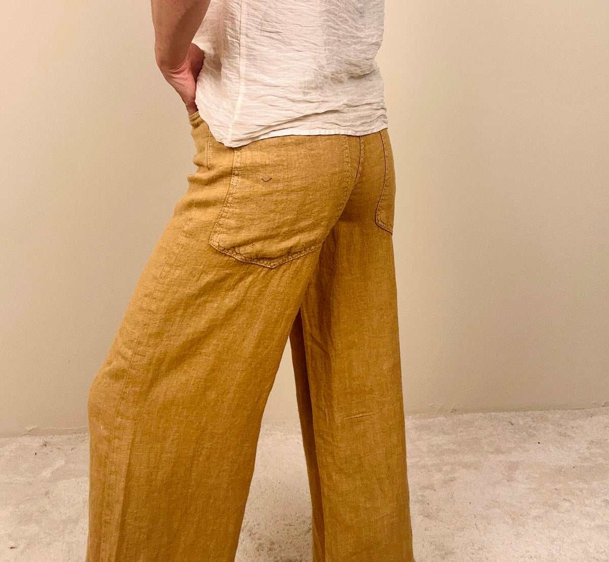 Pantalone in lino color senape