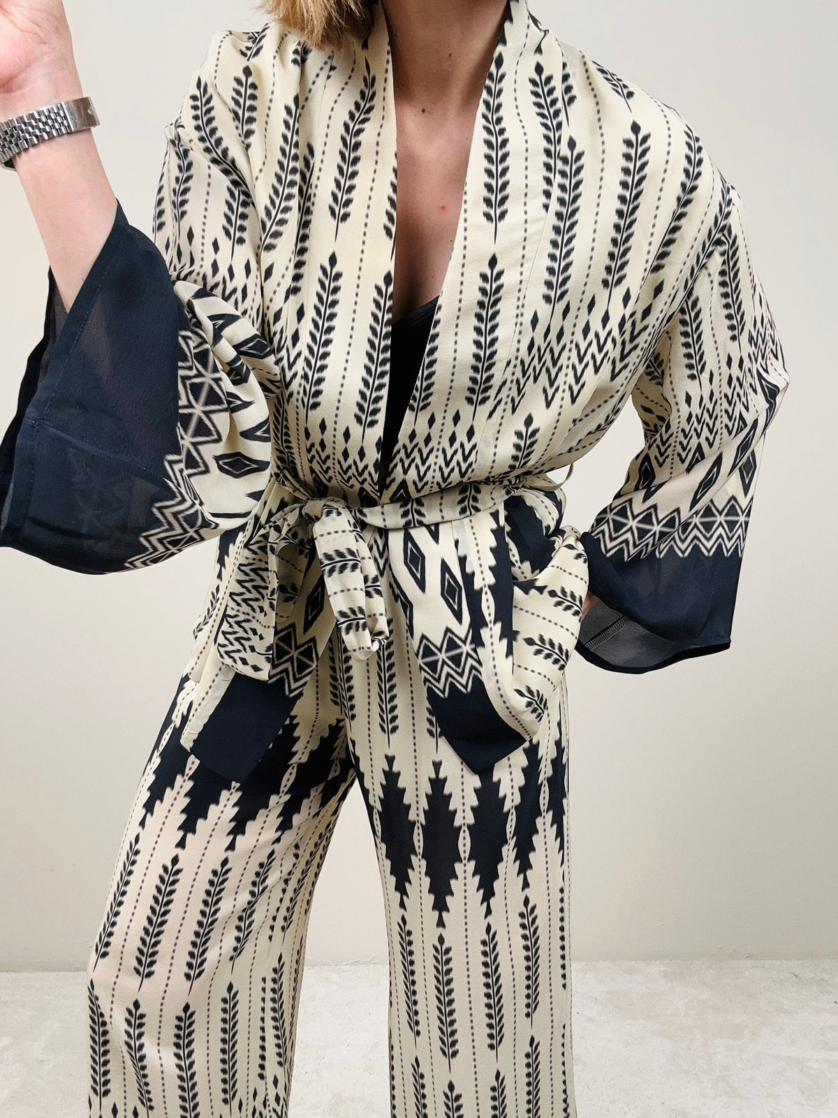 Kimono con fantasia geometrica