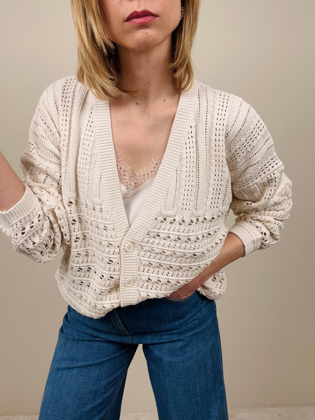 Cardigan punzonato burro