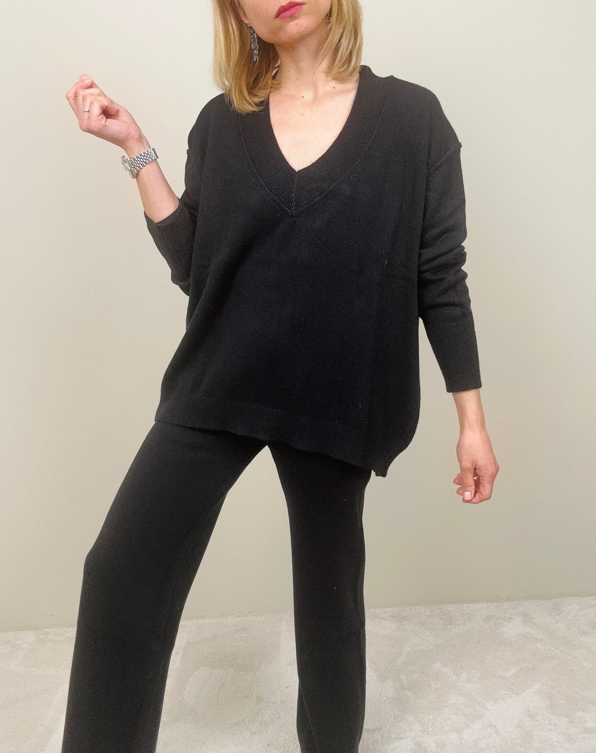 Tuta in maglia con scollo (più colori)