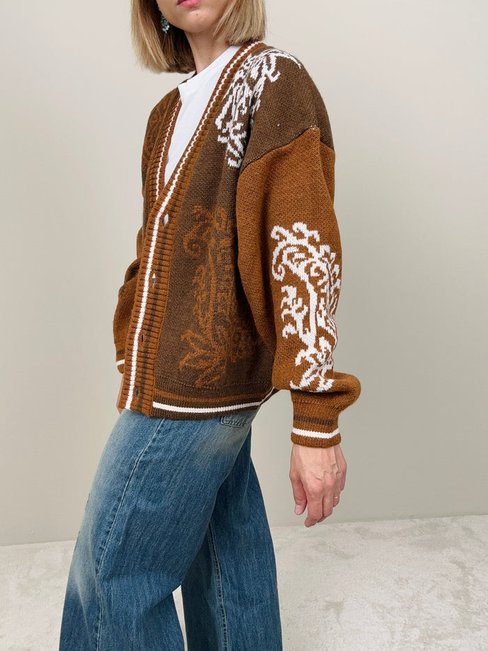 Cardigan fantasia con bottoni