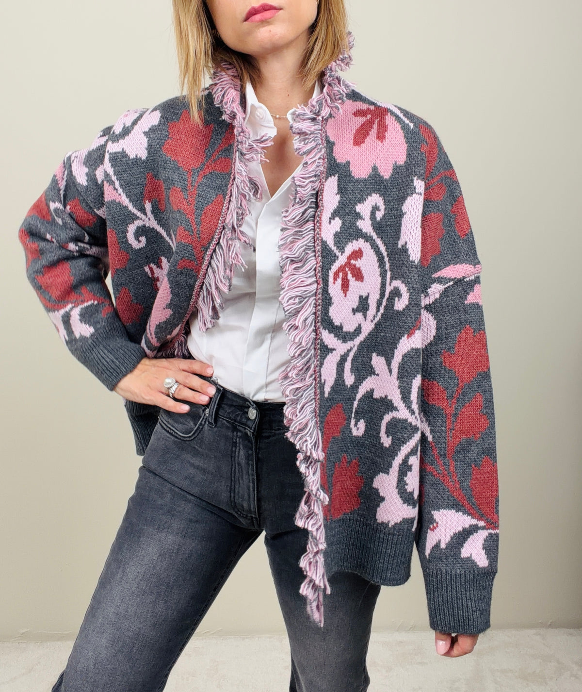 Cardigan arabesque grigio-rosa