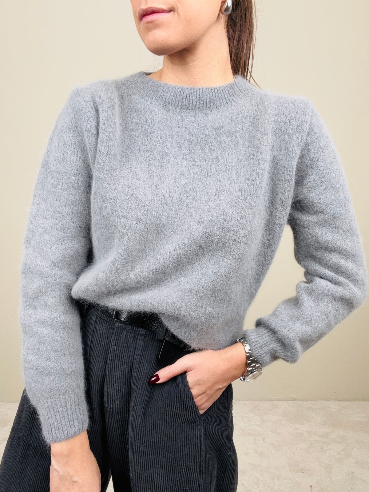 Maglione in angora grigio