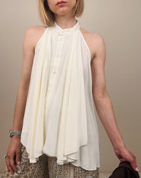 Top smanicato con bottoni