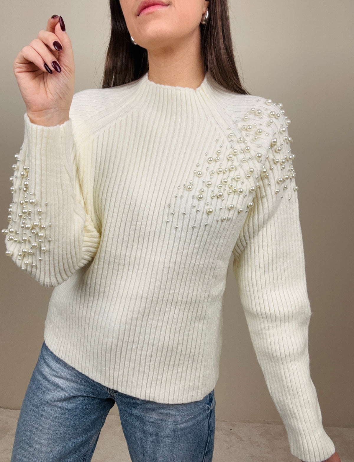 Maglioncino bianco con perle