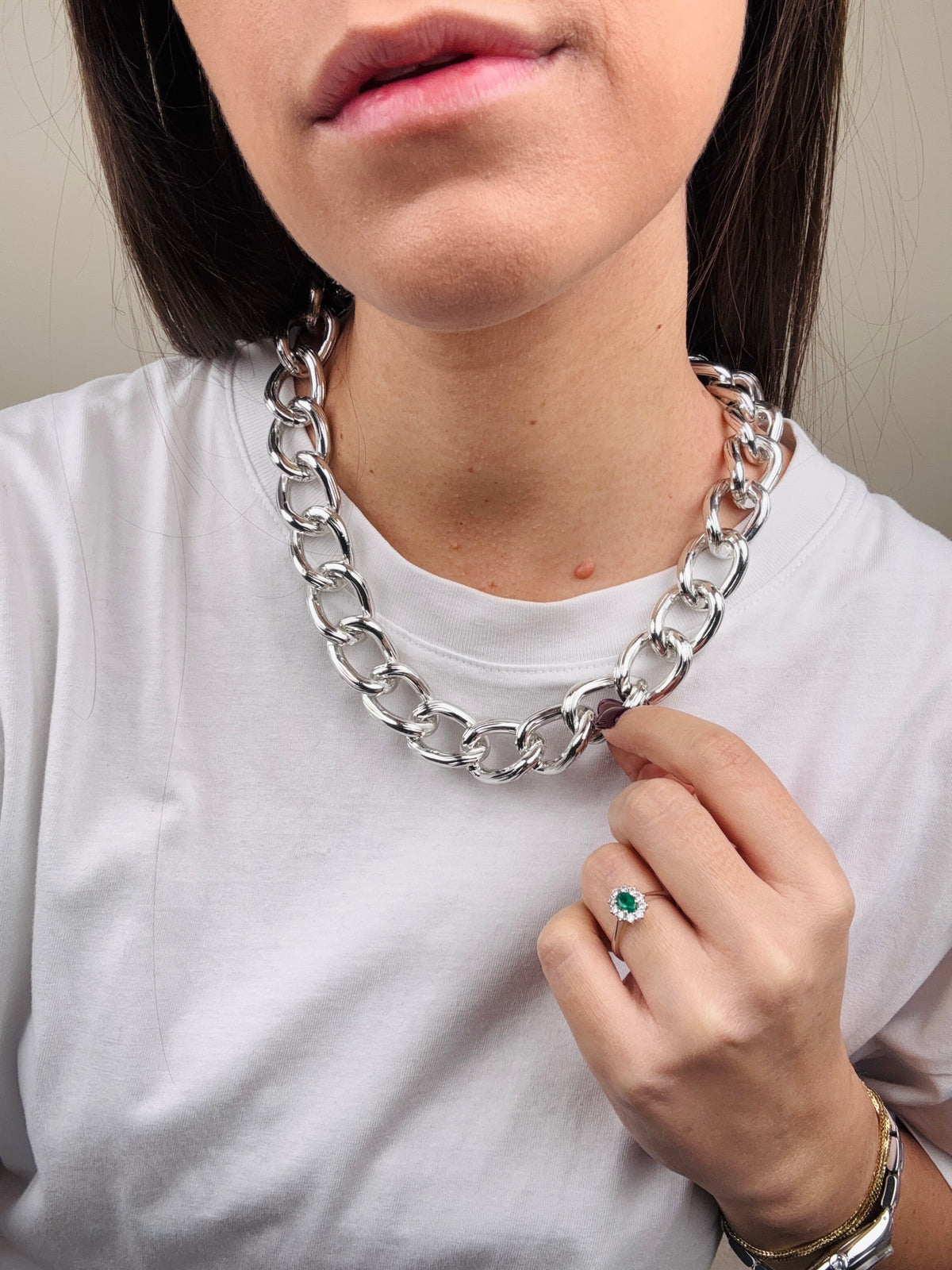 Collana catena media