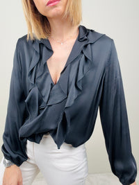 Camicia nera con ruches