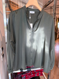 Camicia fluida con bottoncini