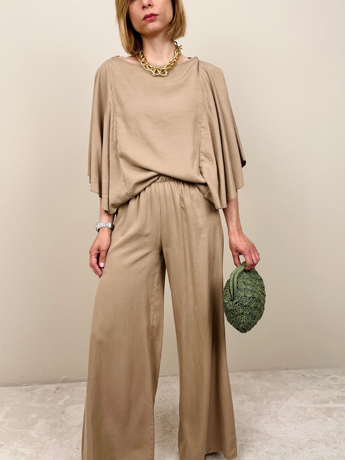 Pantalone scivolato in viscosa sabbia