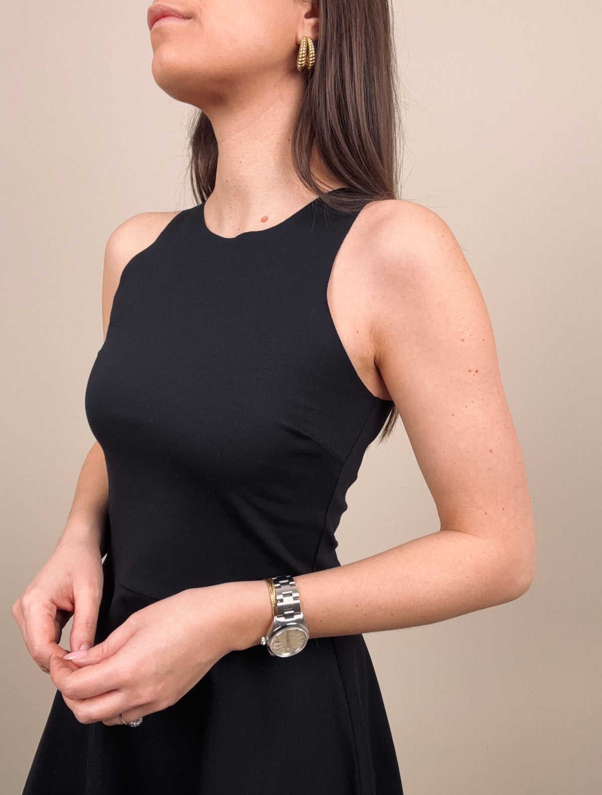 Abitino smanicato nero