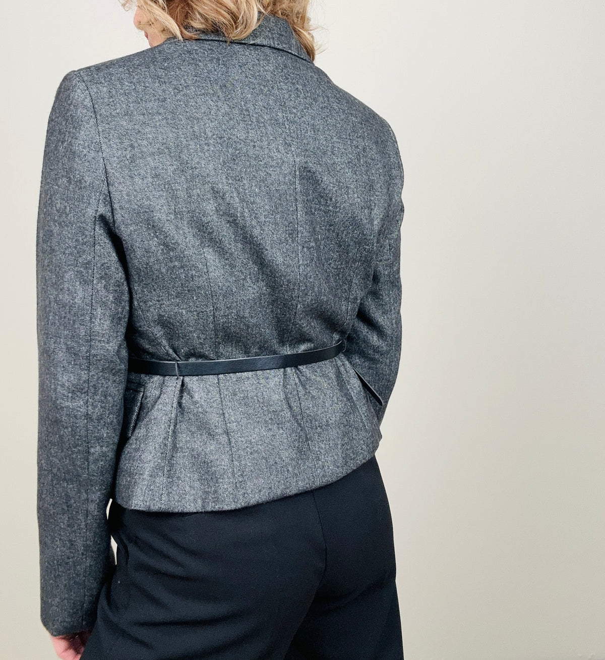 Giacchina grigio con cinturina