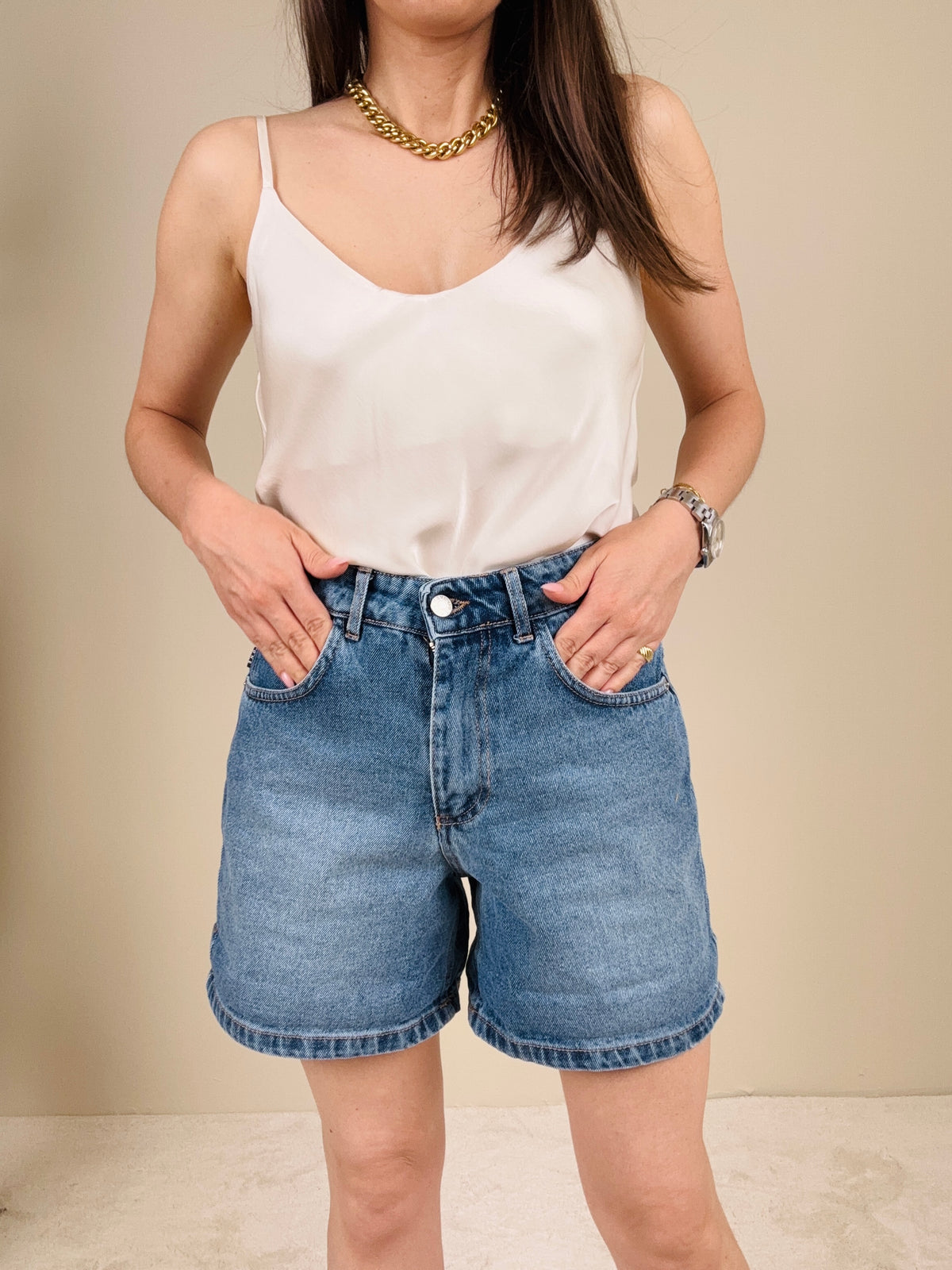 Short in denim