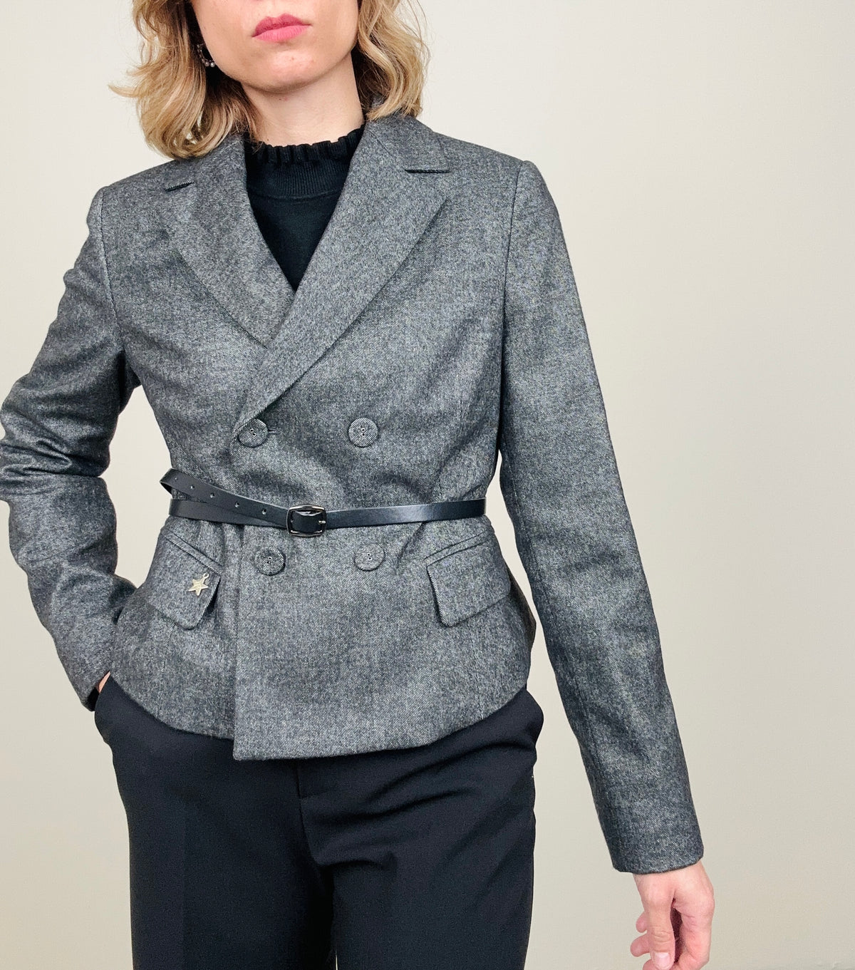 Giacchina grigio con cinturina