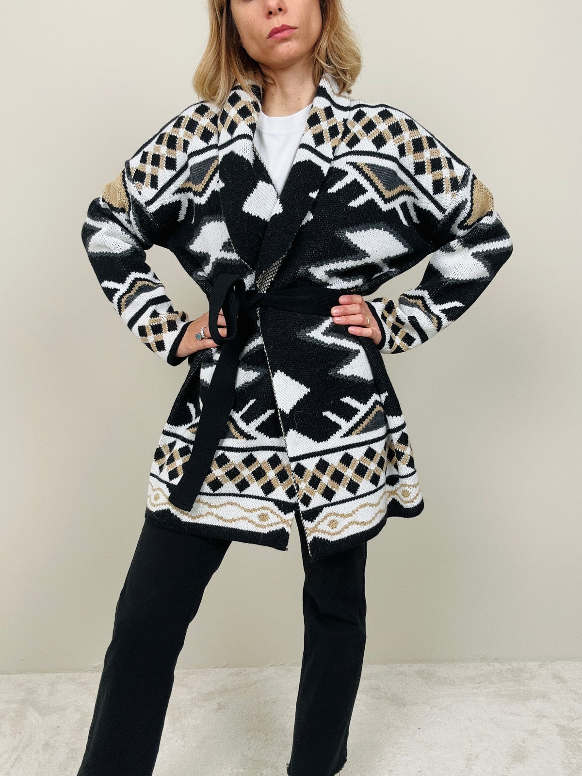 Cardigan bianco e nero