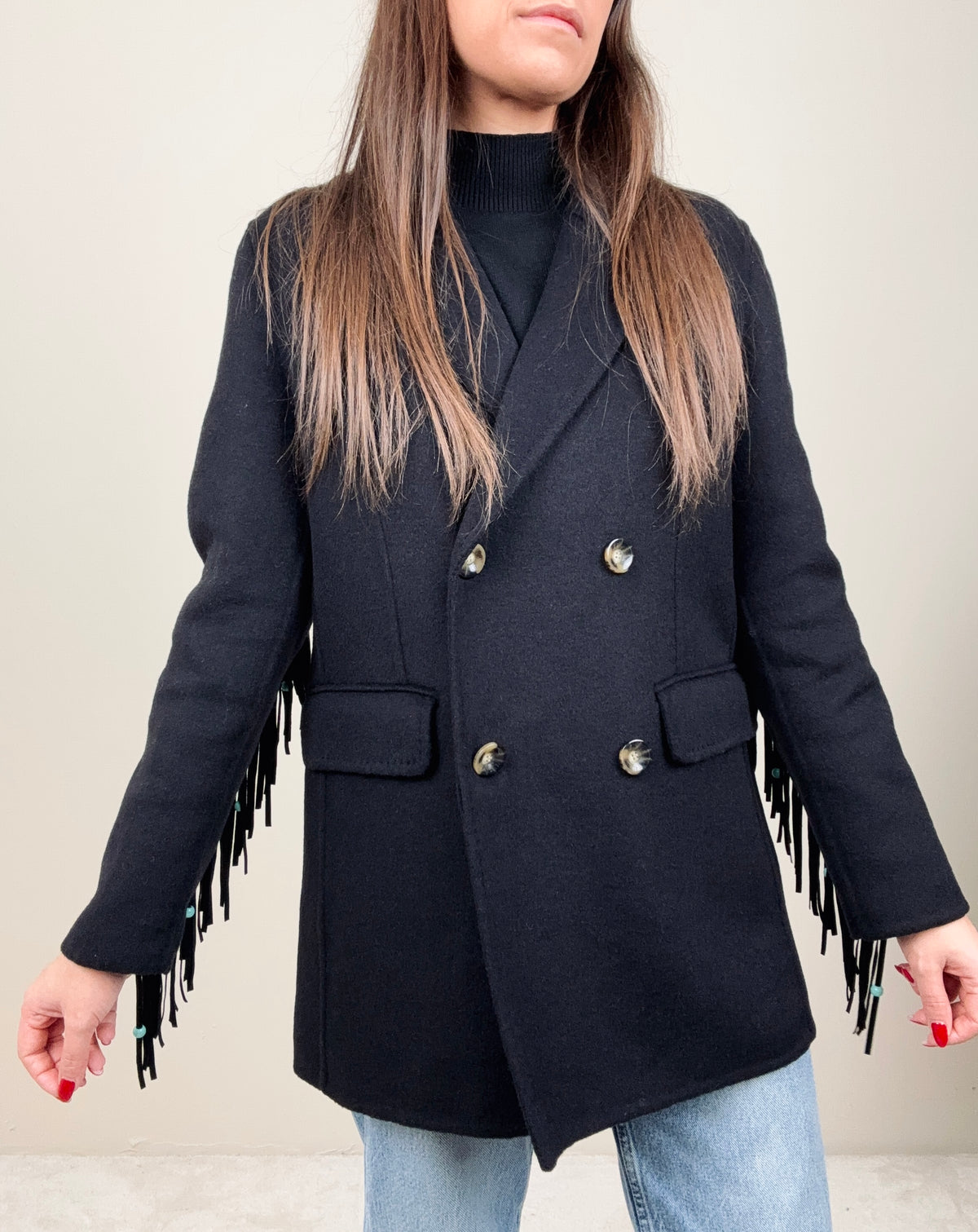 Cappottino nero con frange