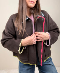 Cappotto corto con impunture