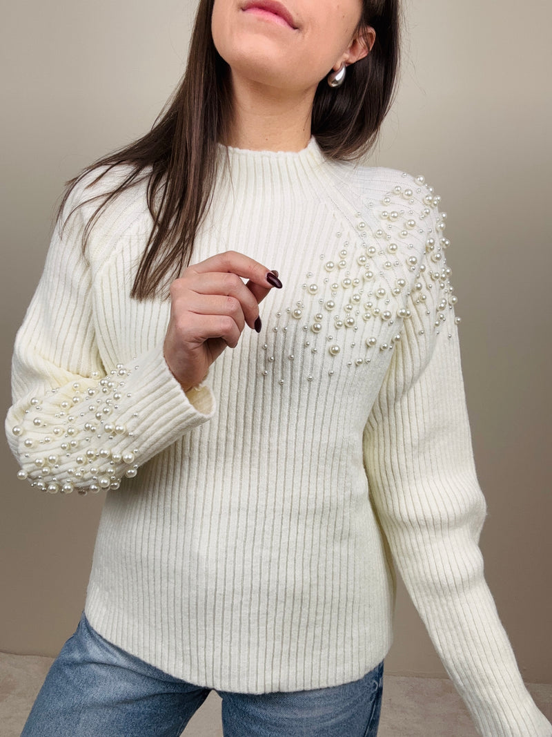 Maglioncino bianco con perle