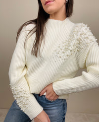 Maglioncino bianco con perle