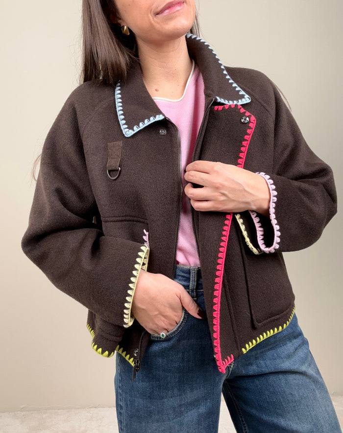 Cappotto corto con impunture