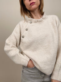 Maglione con bottini gioiello (più colori)