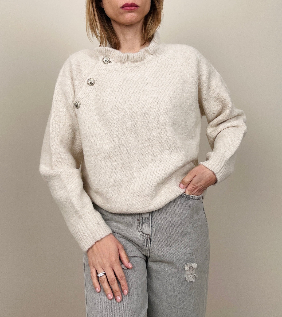 Maglione con bottini gioiello (più colori)