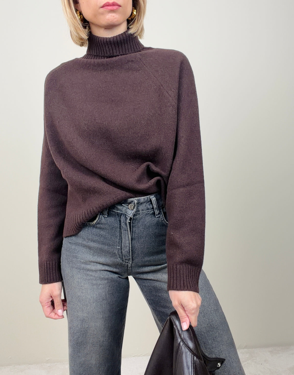 Maglia boxy collo alto (più colori)