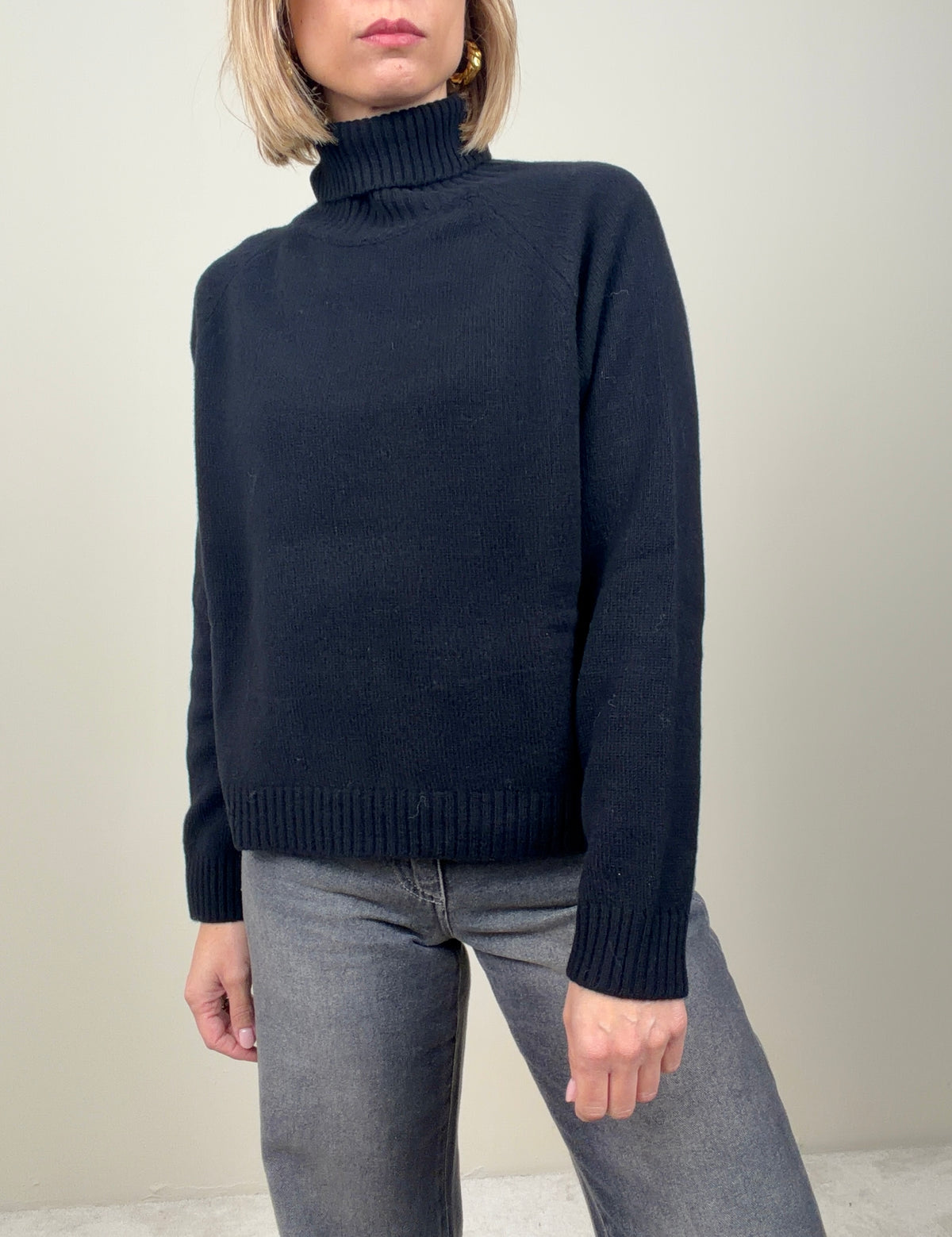 Maglia boxy collo alto (più colori)