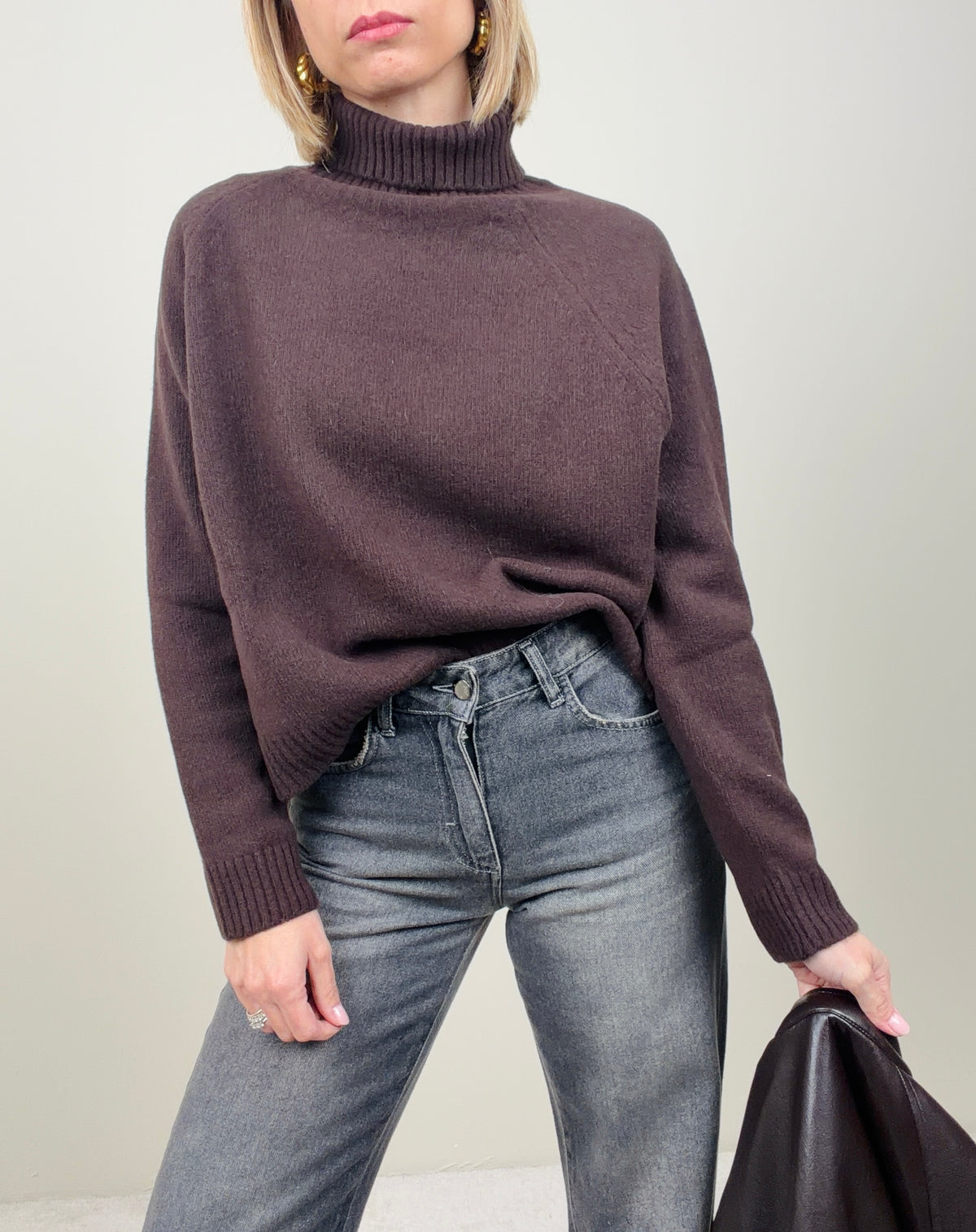 Maglia boxy collo alto (più colori)