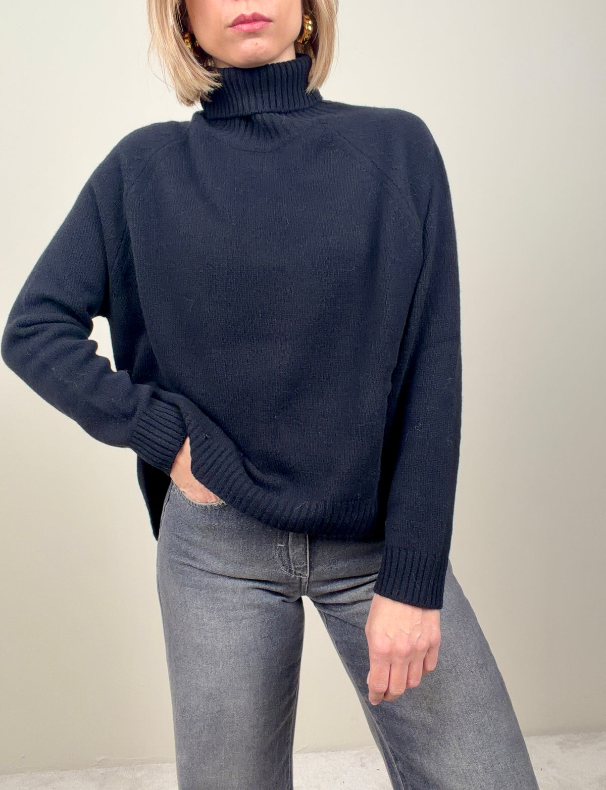 Maglia boxy collo alto (più colori)